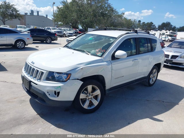 Jeep Compass Latitude 2015 1C4NJDEB2FD303237 Image 2