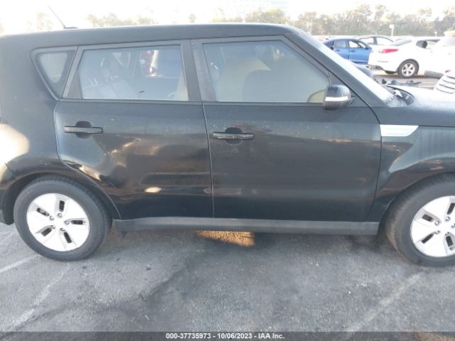 KNDJX3AE6G7016183 KIA Soul Ev +