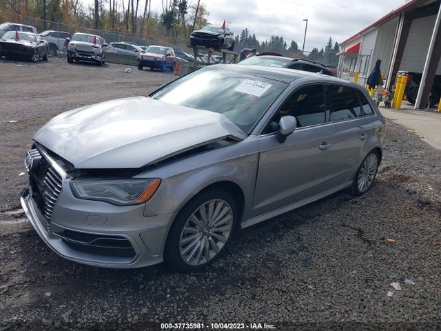 WAUTPBFF6GA072483 Audi A3 E-tron Premium Plus