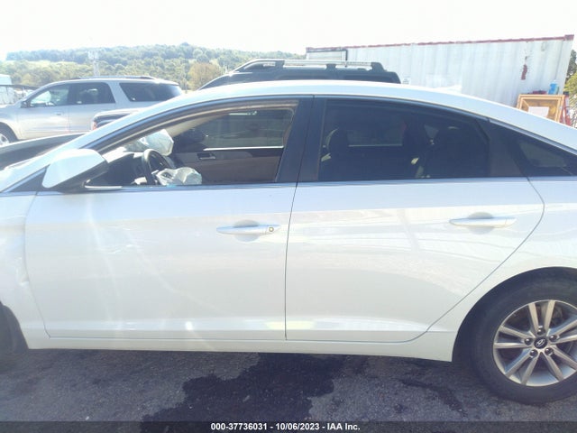 Hyundai Sonata 2.4l Se 2015 5NPE24AF0FH187794 Image 14