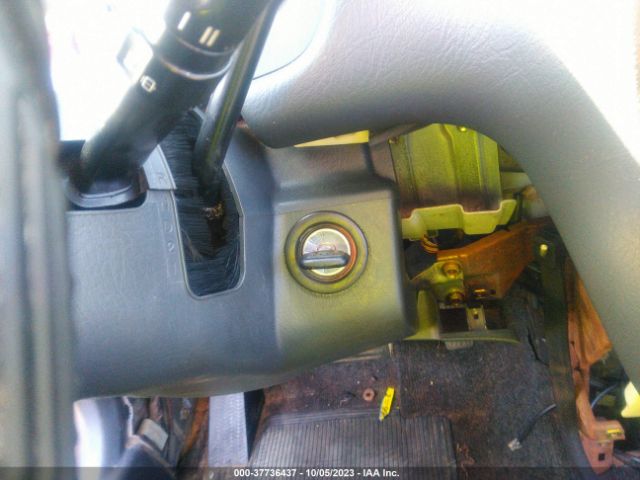 1999 HONDA CR-V JHLRD2845XC013837 Photo 10