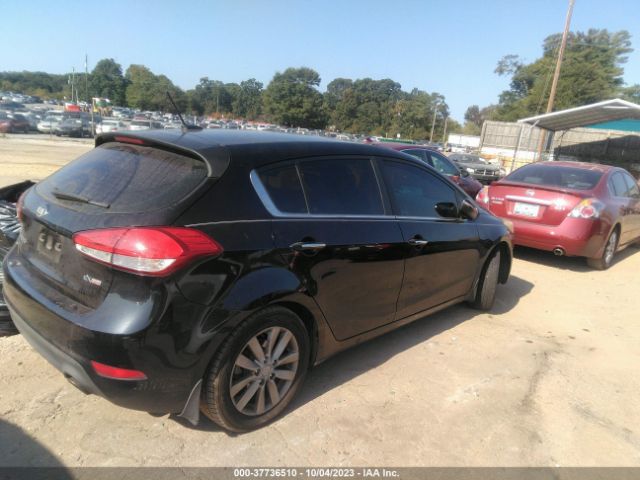 KNAFX5A88E5157032 KIA Forte 5-door Ex