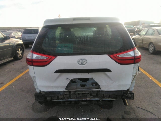 2015 TOYOTA SIENNA L VIN: 5TDZK3DC5FS592539