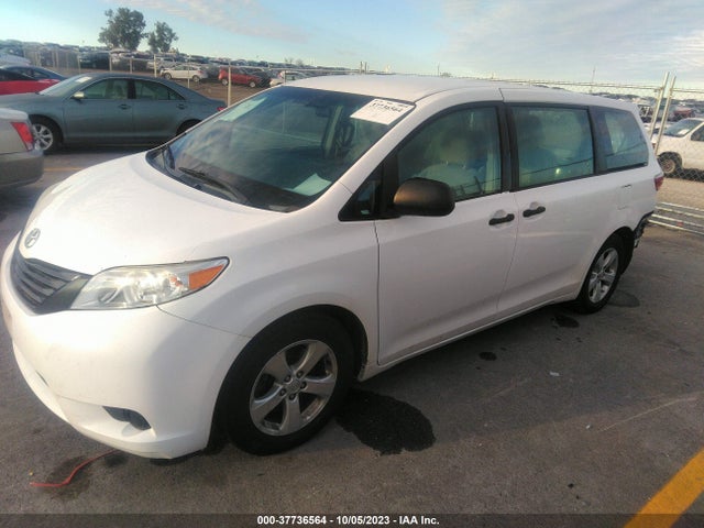 2015 TOYOTA SIENNA L VIN: 5TDZK3DC5FS592539