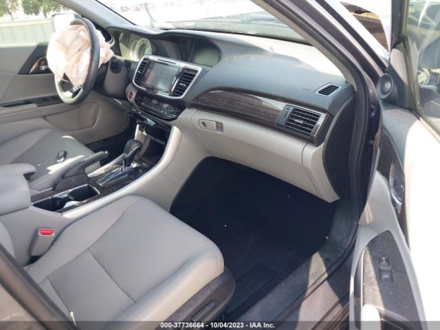 1HGCR3F92HA037830 Honda Accord Touring V6