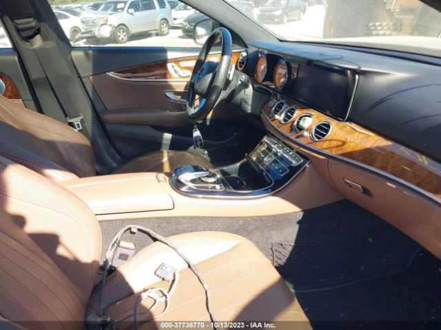 WDDZF4KB4HA254740 Mercedes-Benz E 300 4matic
