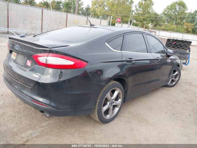 1FA6P0HD0F5115678 Ford FUSION SE