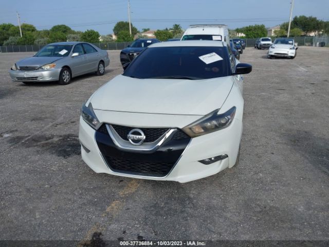 1N4AA6AP8HC416183 Nissan MAXIMA S