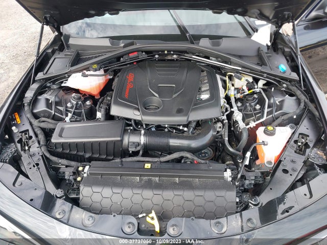 ZARFAMBN3P7669863 Alfa Romeo Giulia Veloce Rwd