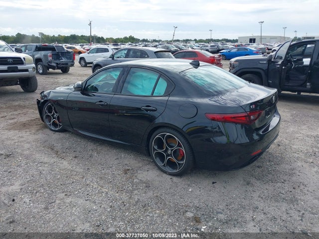 ZARFAMBN3P7669863 Alfa Romeo Giulia Veloce Rwd