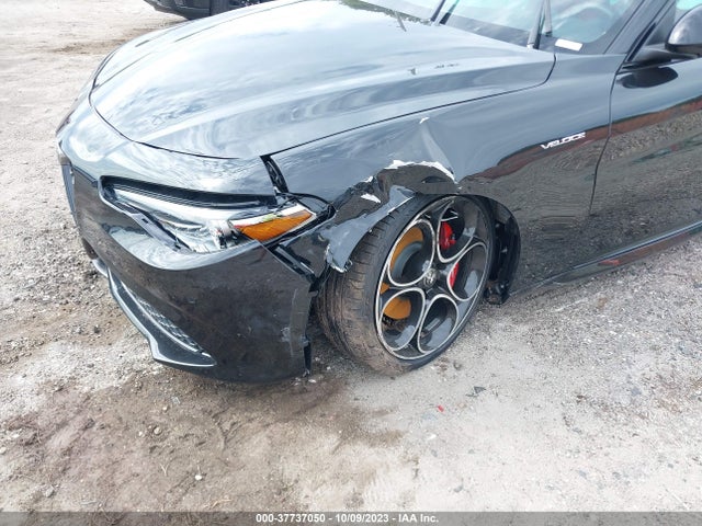 ZARFAMBN3P7669863 Alfa Romeo Giulia Veloce Rwd