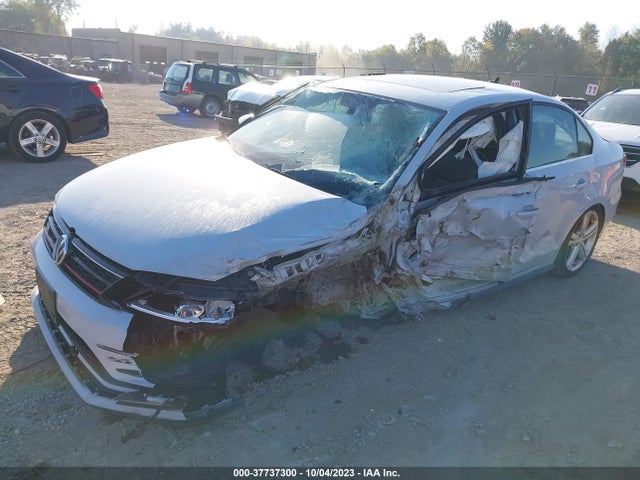 3VW4T7AJ7HM388357 Volkswagen JETTA GLI