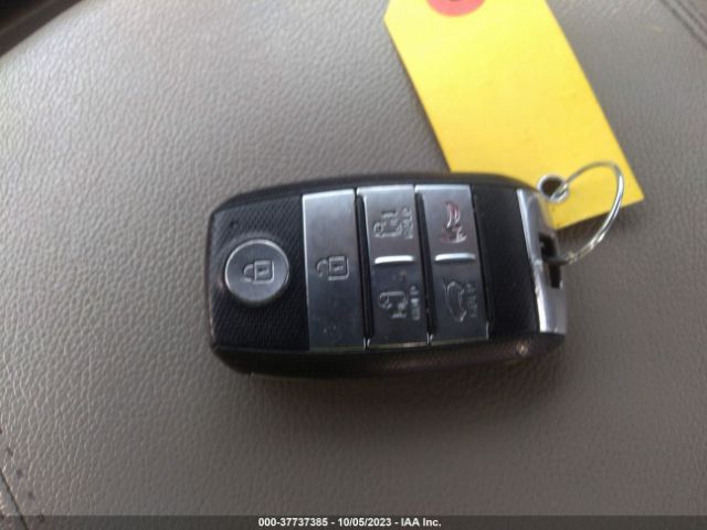 KNDMC5C12F6034165 KIA SEDONA EX