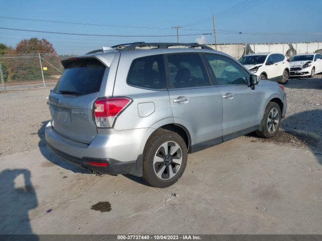 JF2SJAJC1JH487881 Subaru Forester Limited