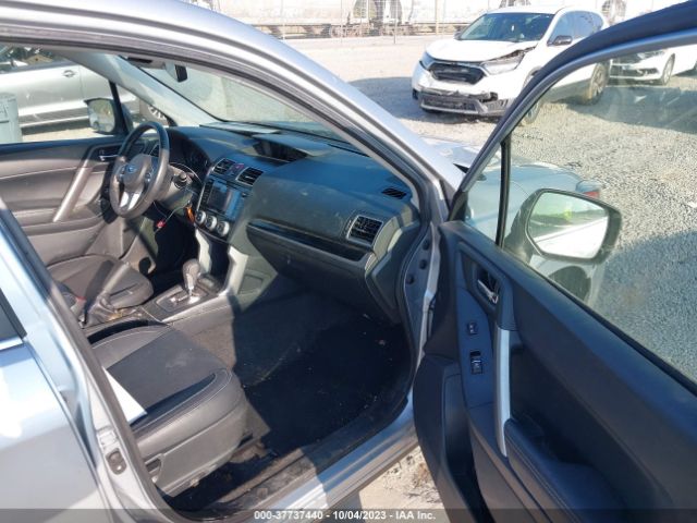 JF2SJAJC1JH487881 Subaru Forester Limited