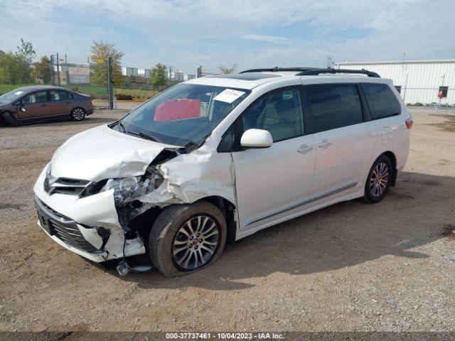 2019 TOYOTA SIENNA 5TDYZ3DC1KS004038 Photo 1