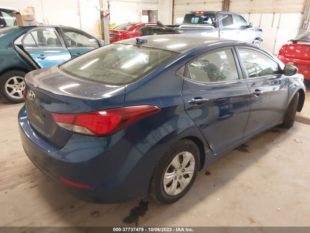 Hyundai ELANTRA SE 2016 5NPDH4AE4GH789729 Image 4