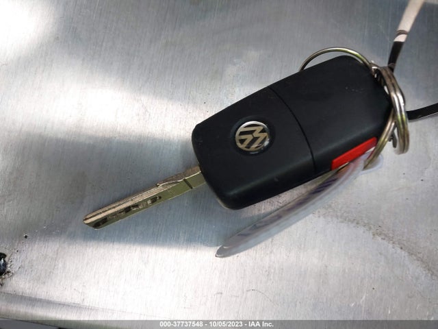 WVWBW8AHXEV000625 Volkswagen Eos Komfort