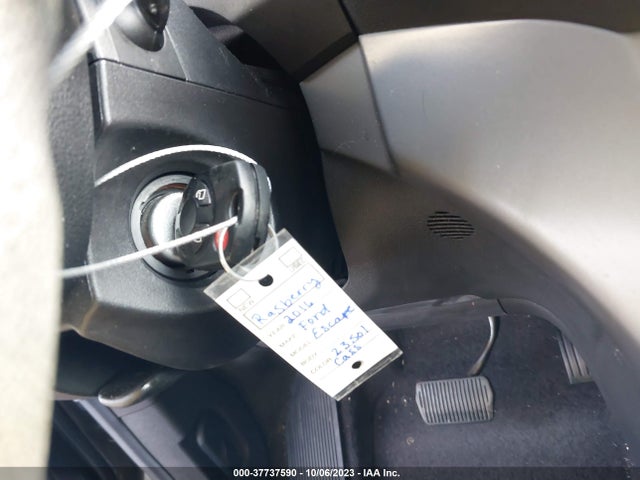 Ford ESCAPE SE 2016 1FMCU9G93GUB08573 Image 11