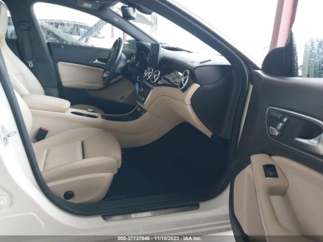WDDSJ4EB3JN534949 Mercedes-Benz CLA 250