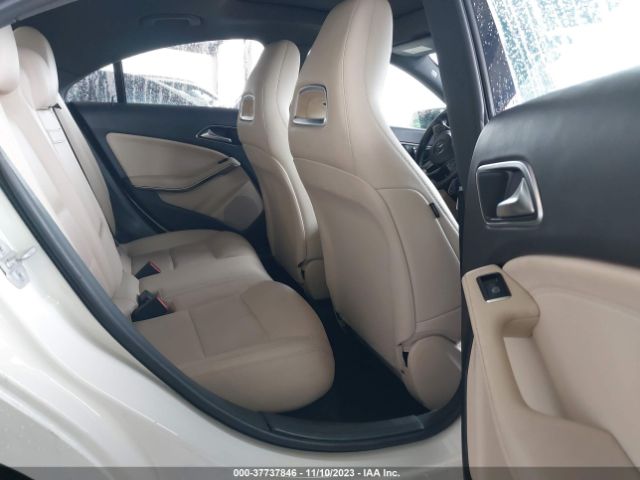 WDDSJ4EB3JN534949 Mercedes-Benz CLA 250