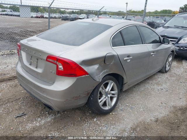 YV126MFD2F1307983 Volvo S60 T5 Platinum