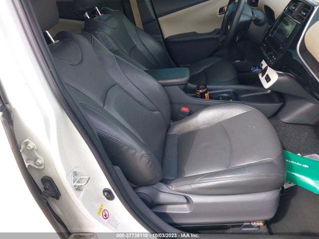 Toyota Prius Four 2016 JTDKARFU1G3015216 Image 5