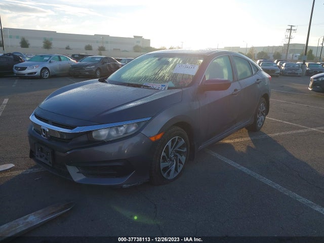 Honda CIVIC EX 2018 2HGFC2F72JH532902 Image 2