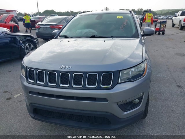3C4NJCBB5KT685413 Jeep Compass Latitude
