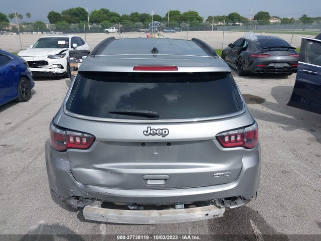3C4NJCBB5KT685413 Jeep Compass Latitude
