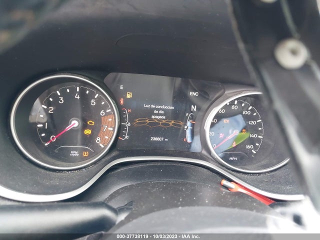 3C4NJCBB5KT685413 Jeep Compass Latitude