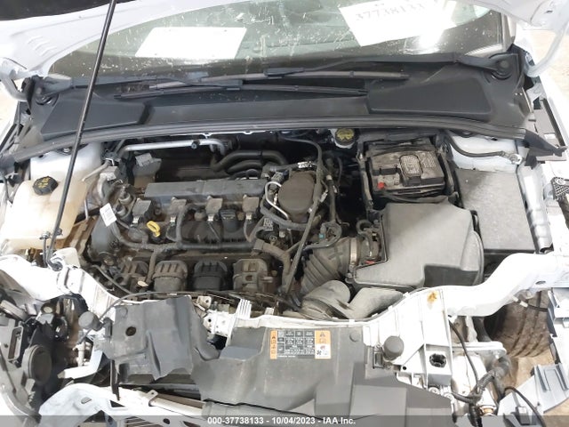 2015 FORD FOCUS SE VIN: 1FADP3K20FL244841