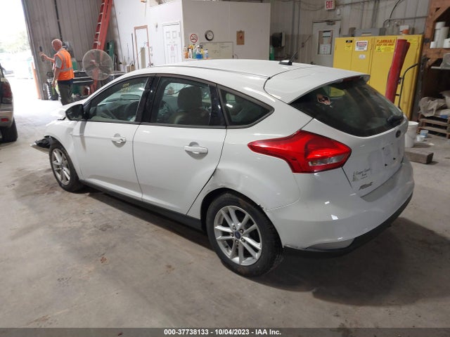 2015 FORD FOCUS SE VIN: 1FADP3K20FL244841