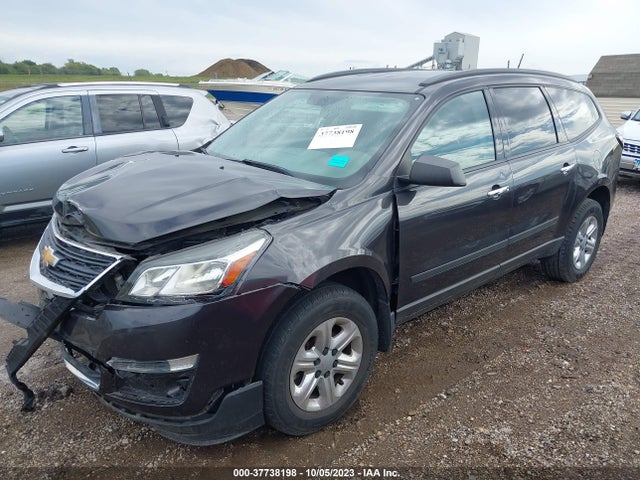 Chevrolet Traverse Ls 2015 1GNKRFKD7FJ158038 Image 2