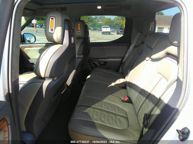 Rivian R1t Launch Edition 2022 7FCTGAAL0NN009826 Image 8