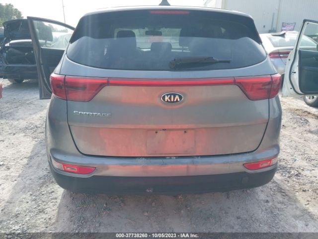 KNDPMCAC7J7328666 KIA Sportage Lx