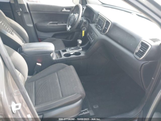 KNDPMCAC7J7328666 KIA Sportage Lx