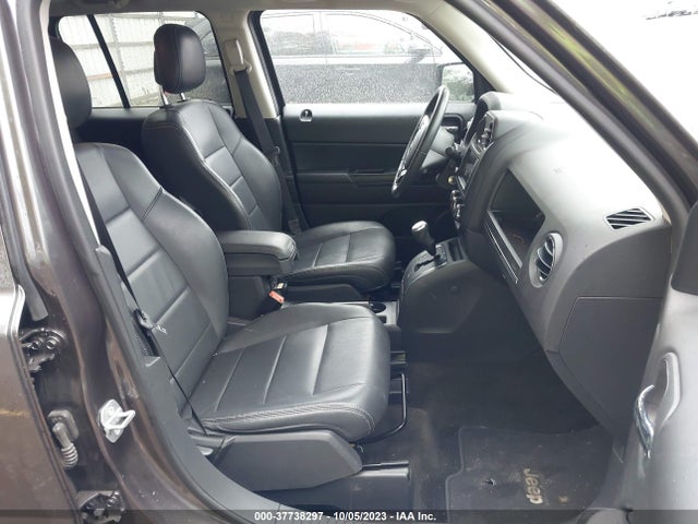 1C4NJPFAXGD548344 Jeep Patriot High Altitude Edition