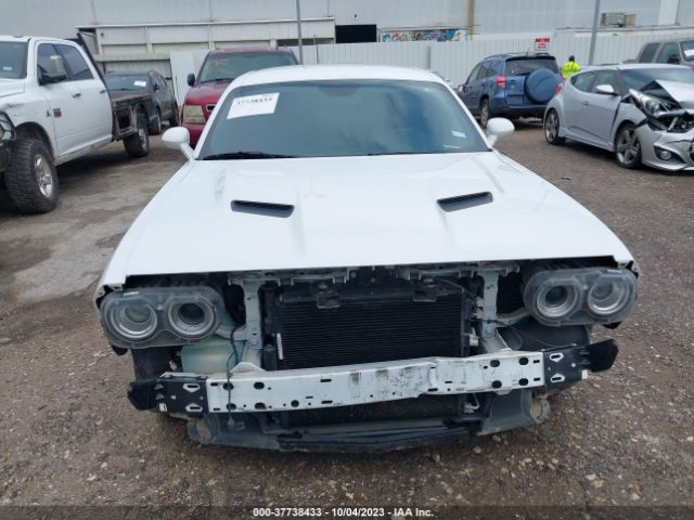 2C3CDZAG3JH263084 Dodge Challenger Sxt Plus