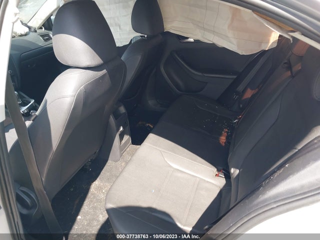 2011 VOLKSWAGEN JETTA SEDAN SE W/CONVENIENCE VIN: 3VWDX7AJ5BM318836