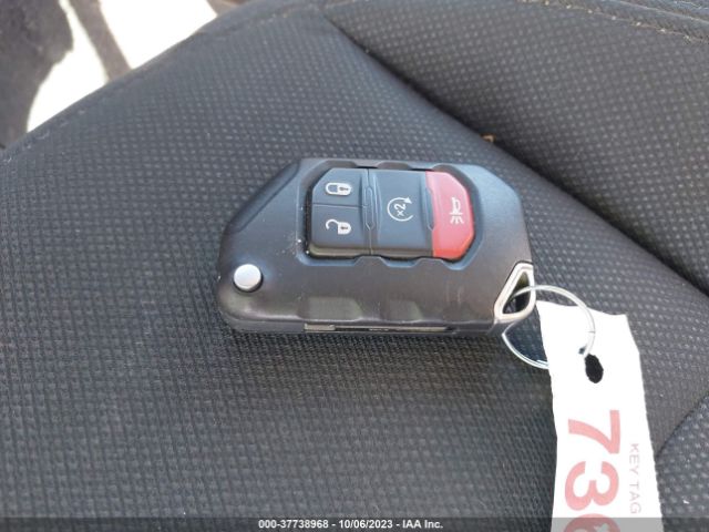 1C4HJXDN6KW683241 Jeep Wrangler Unlimited Sport S