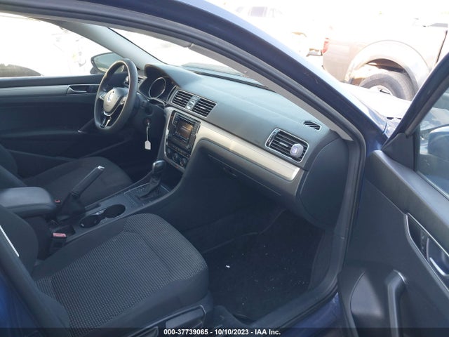 1VWAS7A36GC023398 Volkswagen Passat 1.8t S