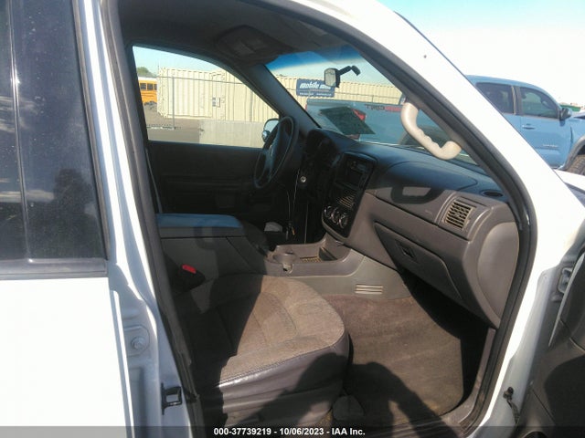 2005 FORD EXPLORER XLS VIN: 1FMZU62KX5UB41201