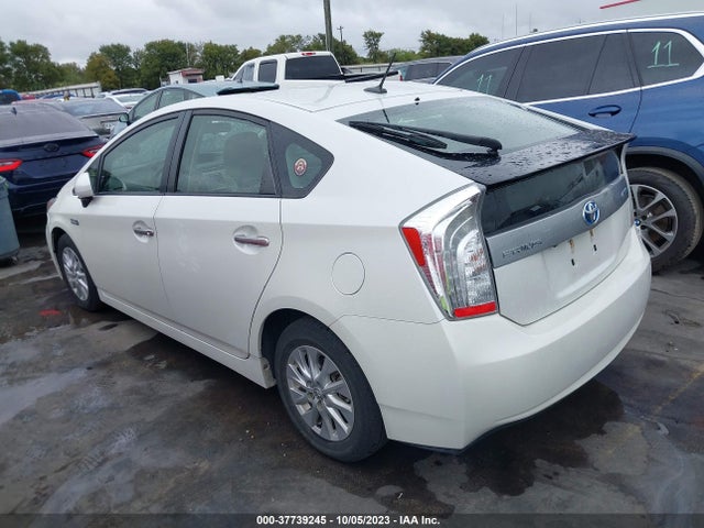 Toyota PRIUS PLUG-IN 2014 JTDKN3DP3E3062761 Image 3