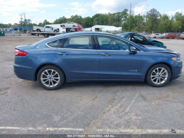 3FA6P0MU7KR131051 Ford Fusion Hybrid Sel