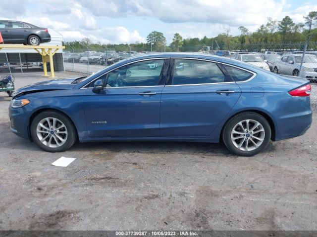 3FA6P0MU7KR131051 Ford Fusion Hybrid Sel