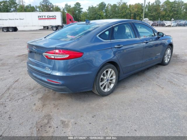3FA6P0MU7KR131051 Ford Fusion Hybrid Sel