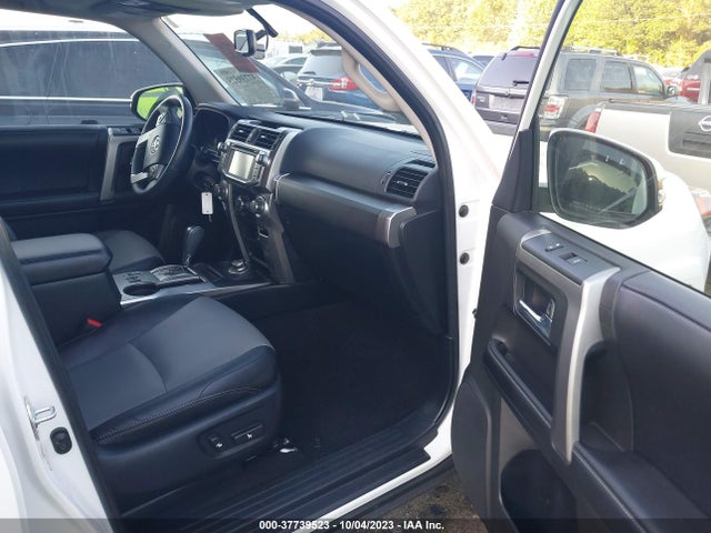 2018 TOYOTA 4RUNNER SR5 PREMIUM VIN: JTEBU5JRXJ5513554
