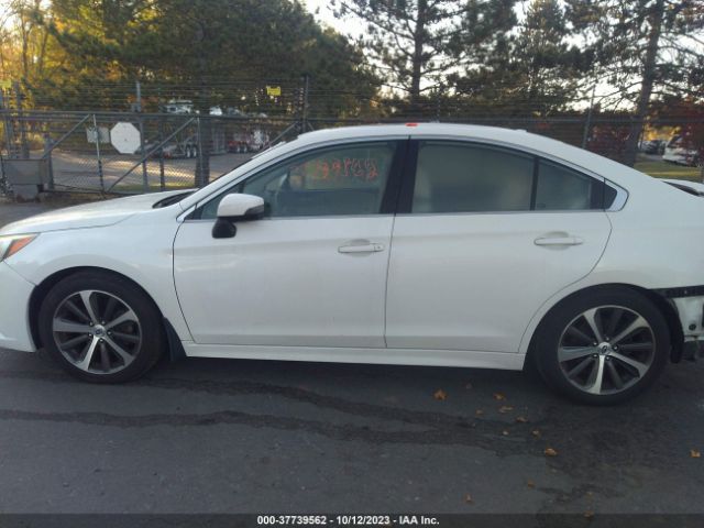 4S3BNAN66F3028213 Subaru Legacy 2.5i Limited