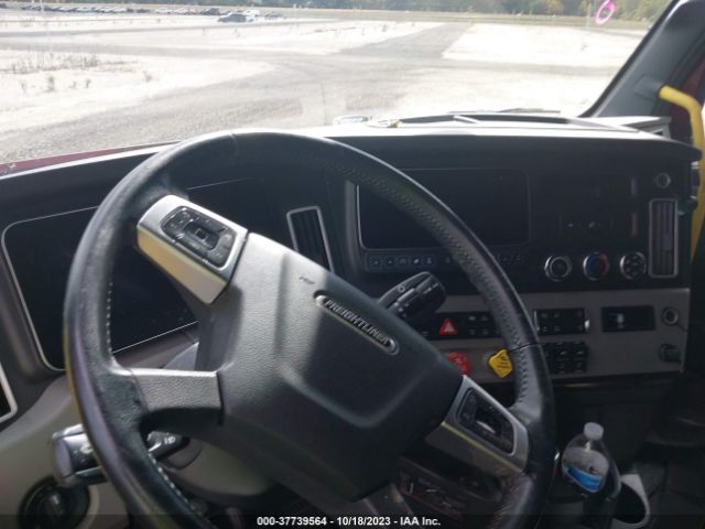 2021 FREIGHTLINER CASCADIA 126 3AKJHHDR3MSMT4774 Photo 4